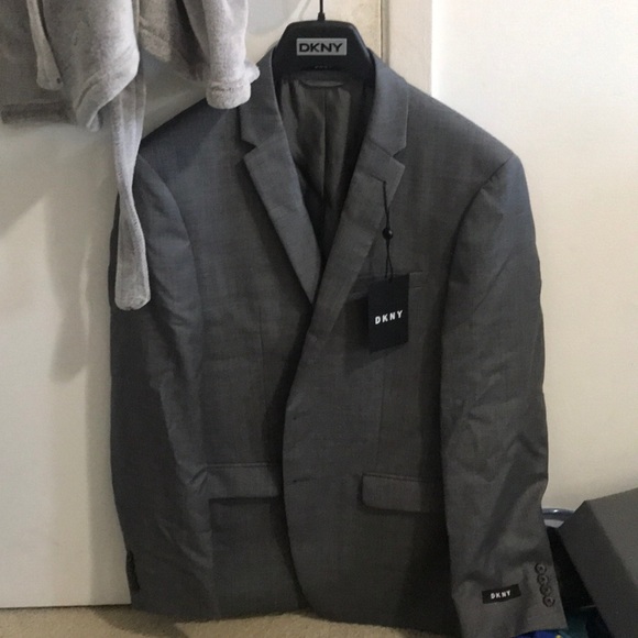 DKNY Suit Set - Picture 1 of 3